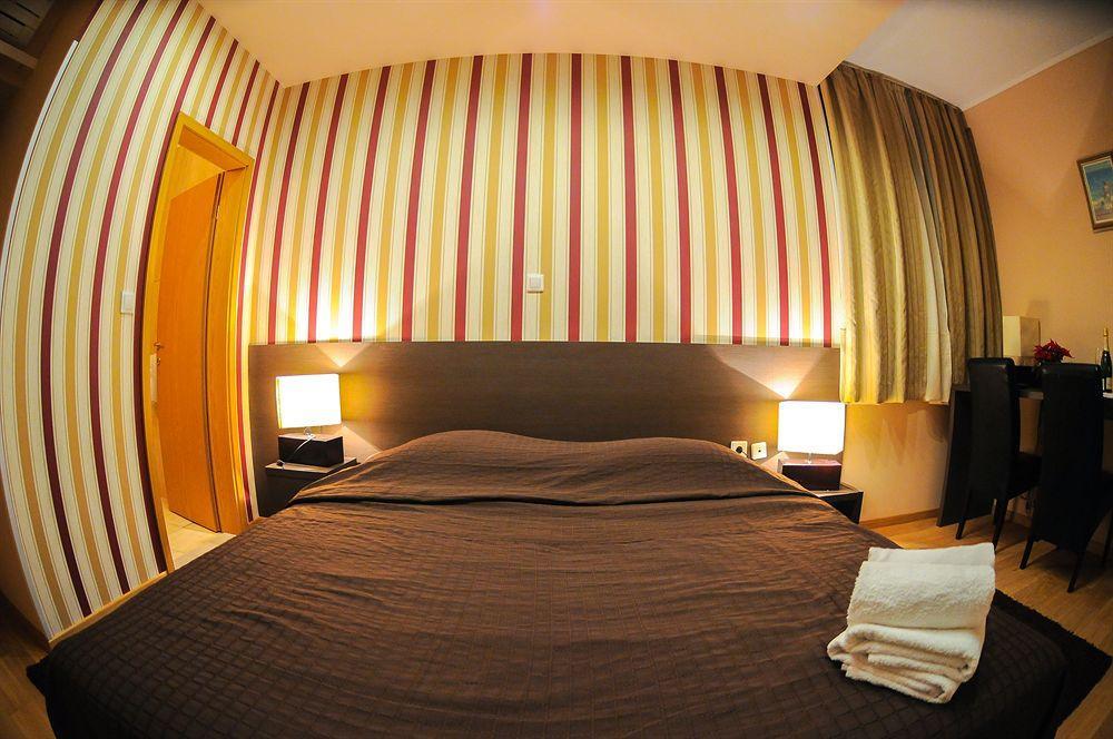 Beach Villa Bb Podstrana Kültér fotó