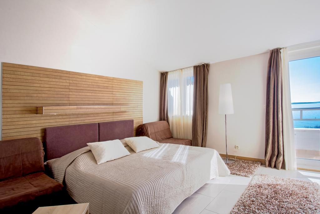 Beach Villa Bb Podstrana Kültér fotó