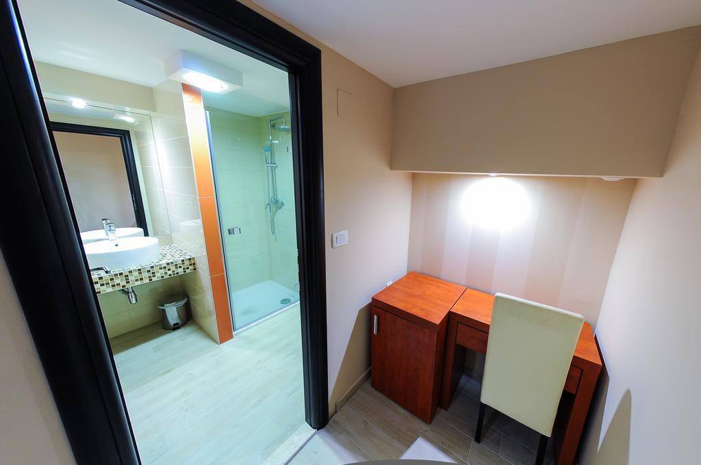 Beach Villa Bb Podstrana Kültér fotó