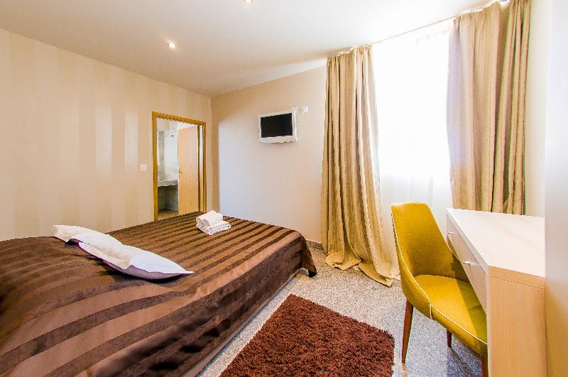 Beach Villa Bb Podstrana Kültér fotó