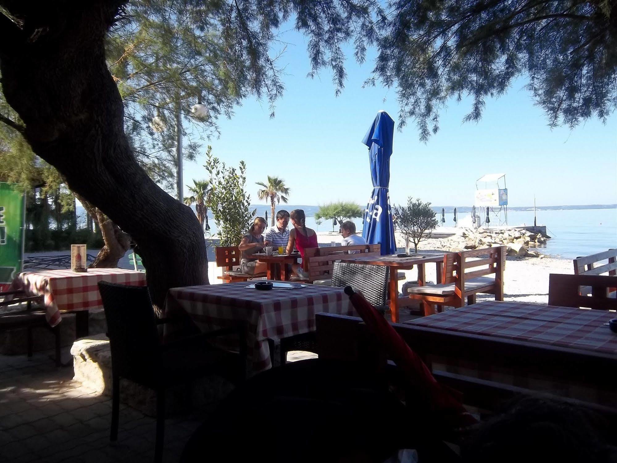 Beach Villa Bb Podstrana Kültér fotó
